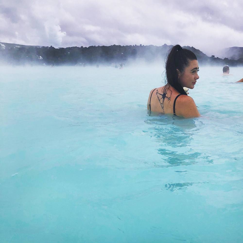 Meet your Posher, Ariel